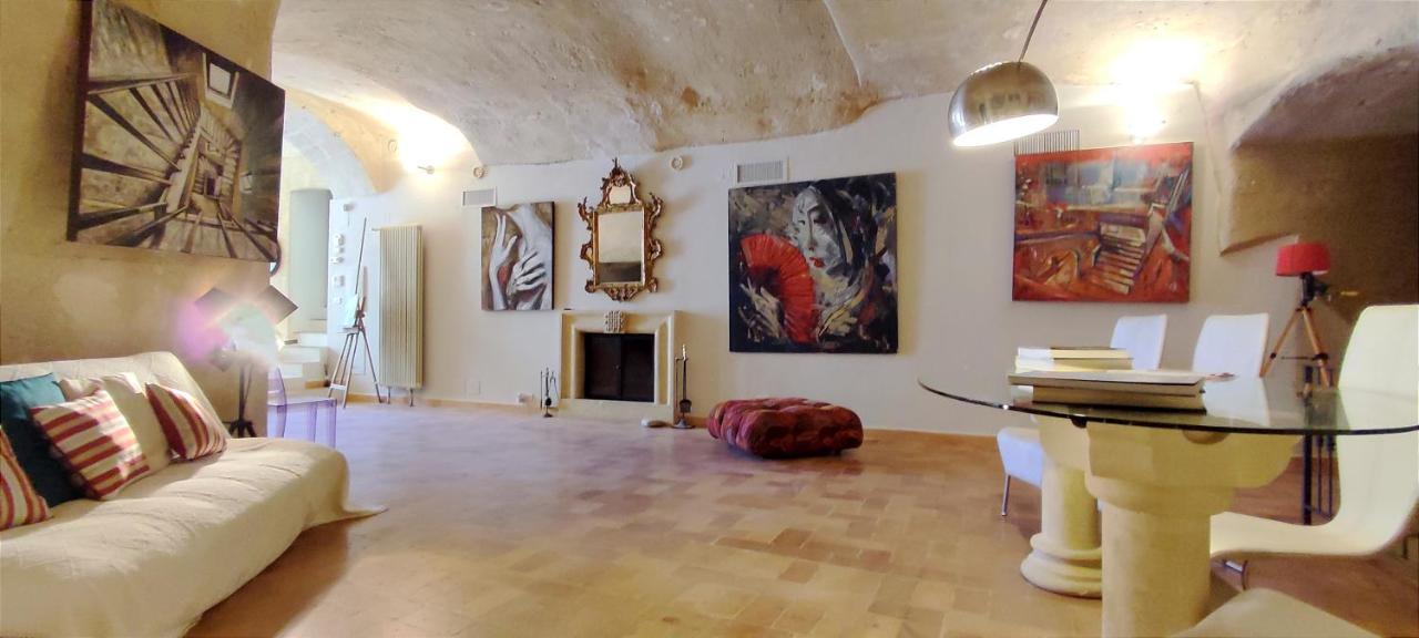מטרה Casa Tudor Art Luxury Rooms חדר תמונה