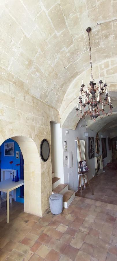 מטרה Casa Tudor Art Luxury Rooms מראה חיצוני תמונה